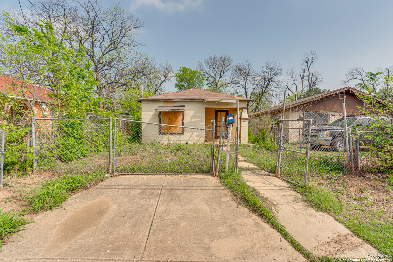 423 Hazel San Antonio TX 78207