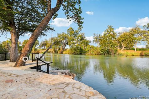 198 Guadalupe River Seguin TX 78155