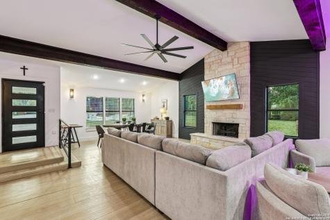 198 Guadalupe River Seguin TX 78155