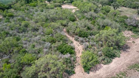 433 Mills Lane Uvalde TX 78801