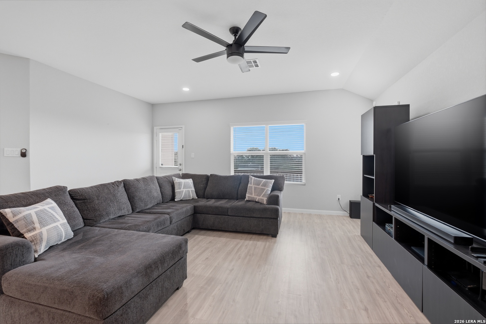 31589 Untrodden Bulverde TX 78163
