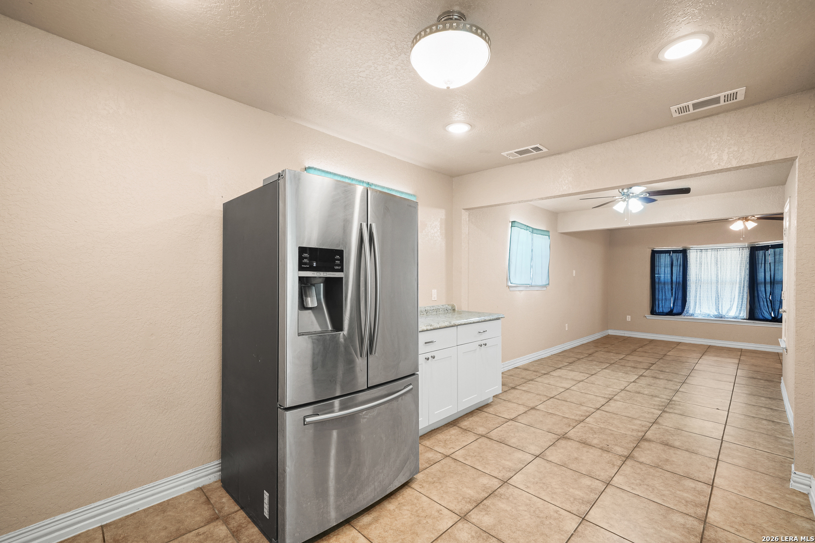 1651 S Elmendorf San Antonio TX 78207