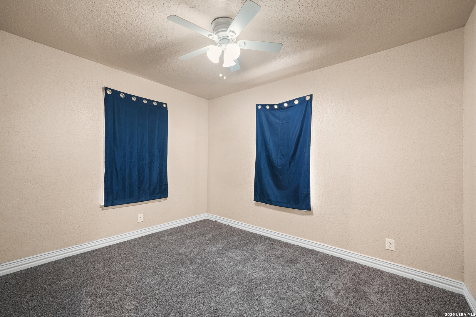 1651 S Elmendorf San Antonio TX 78207