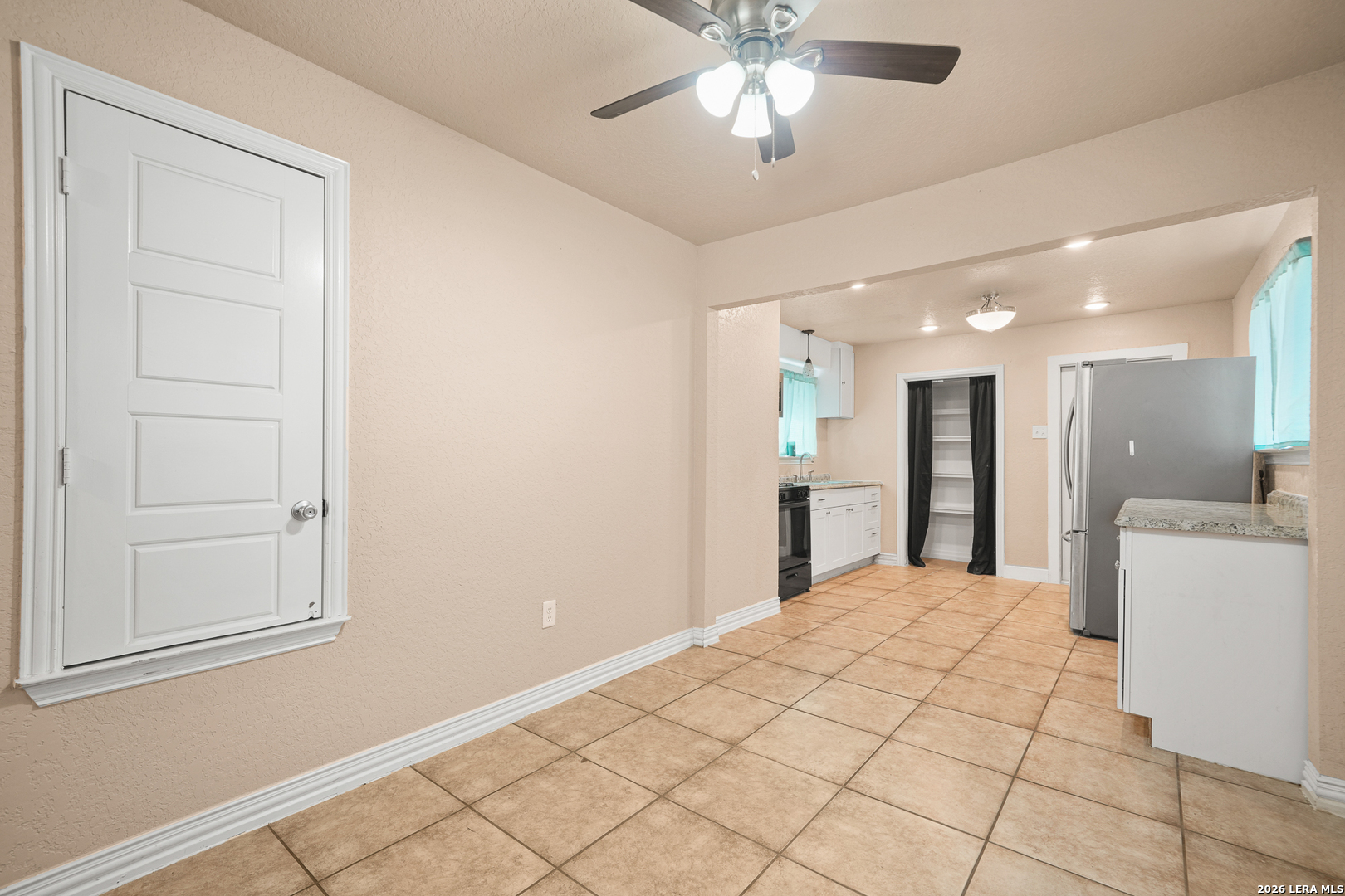 1651 S Elmendorf San Antonio TX 78207