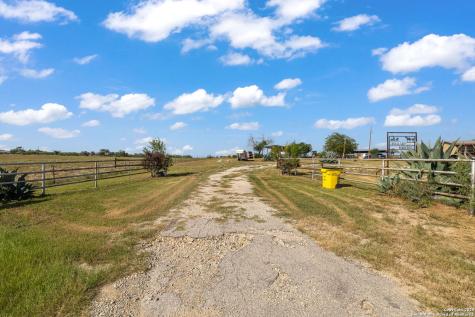 18434 Fm 471 Natalia TX 78059