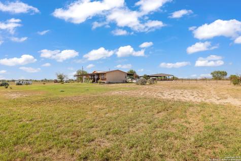 18434 Fm 471 Natalia TX 78059