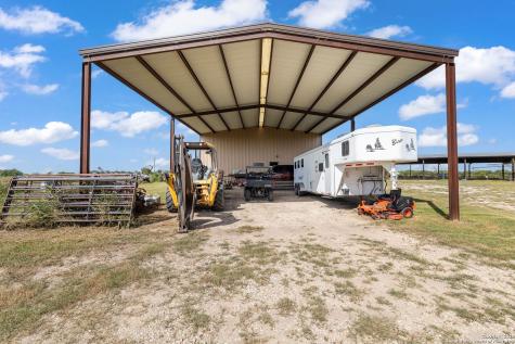 18434 Fm 471 Natalia TX 78059