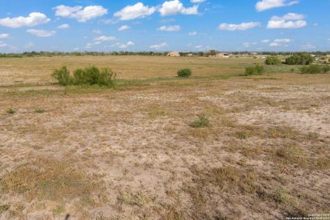18434 Fm 471 Natalia TX 78059