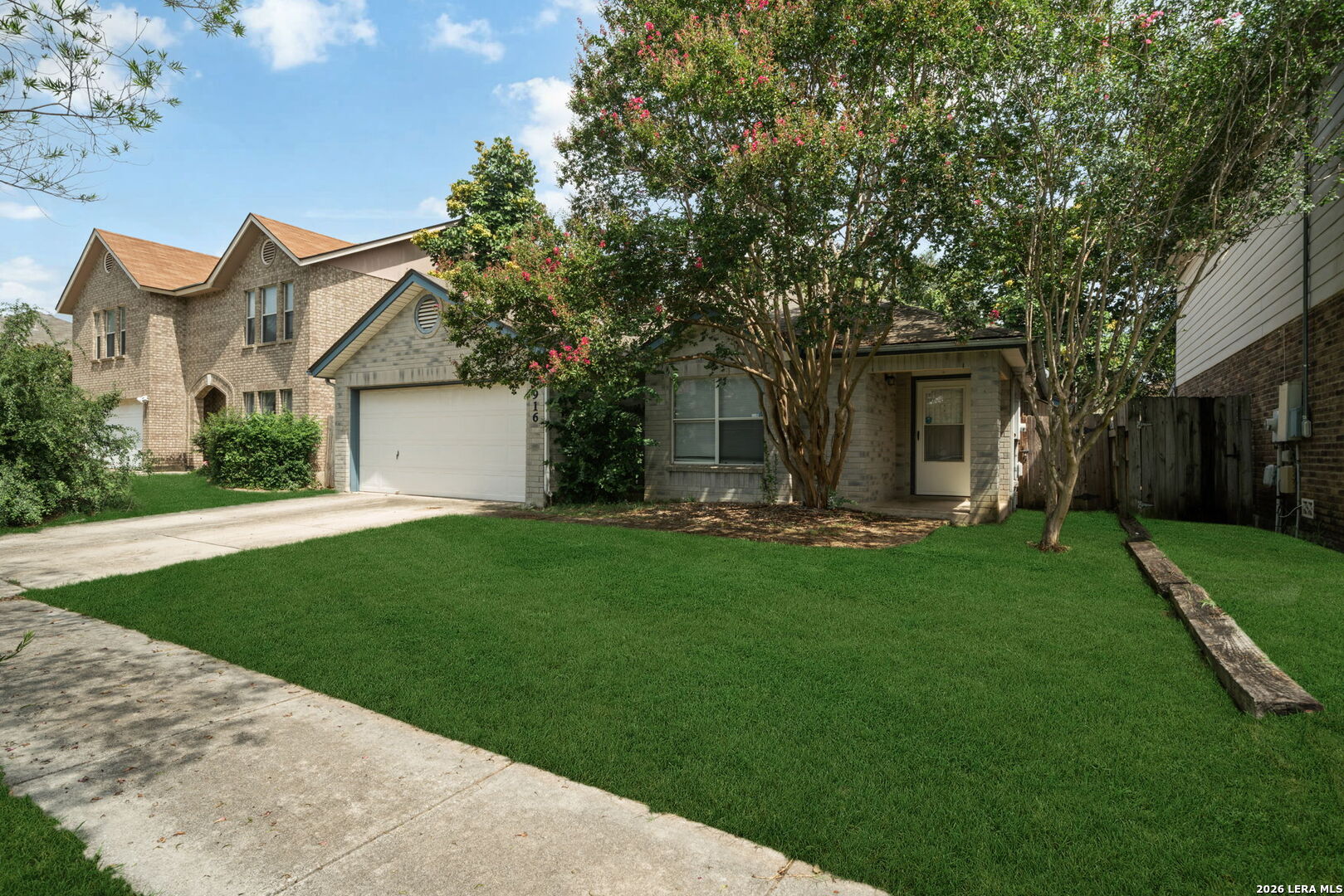916 Abercorn Schertz TX 78154