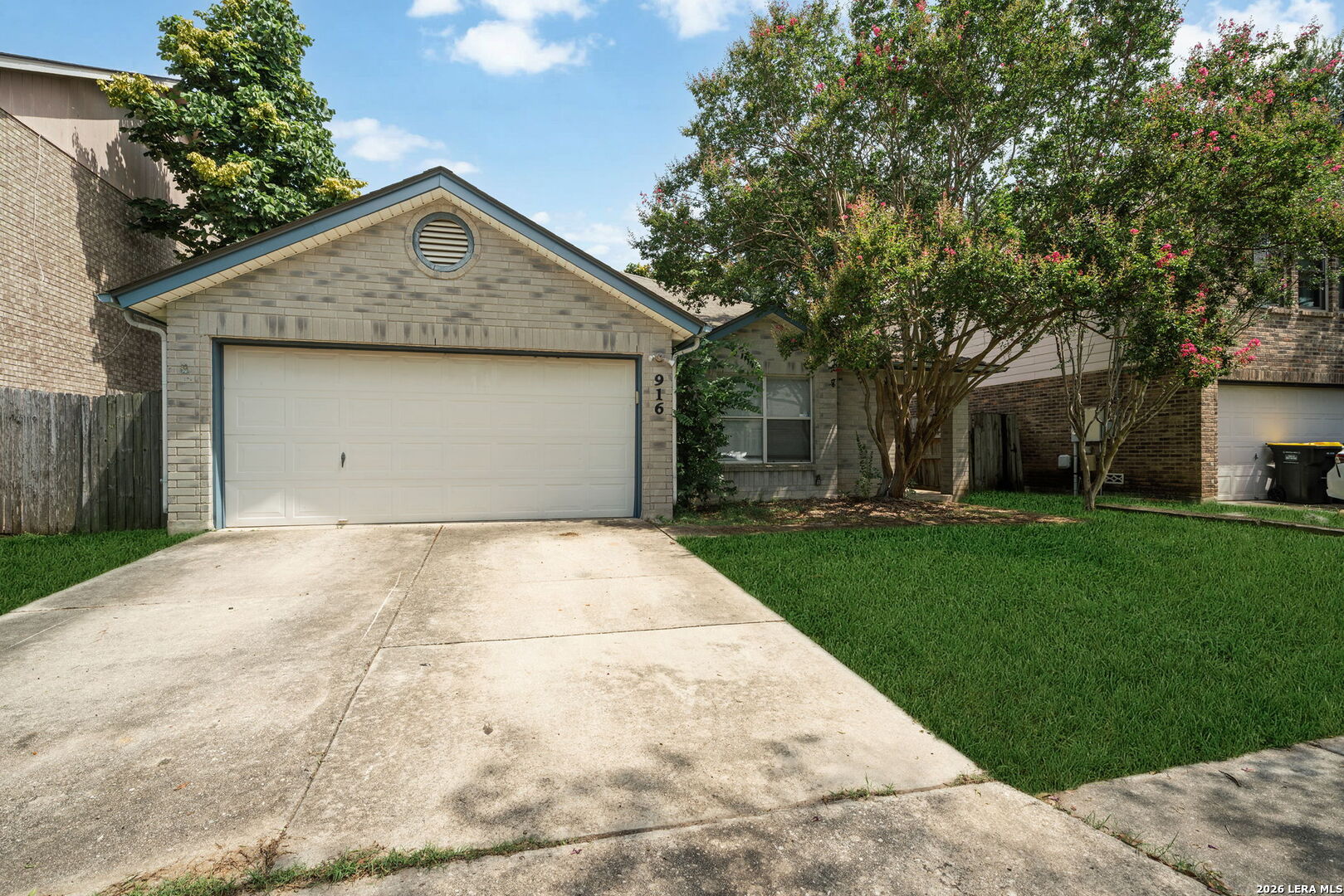 916 Abercorn Schertz TX 78154