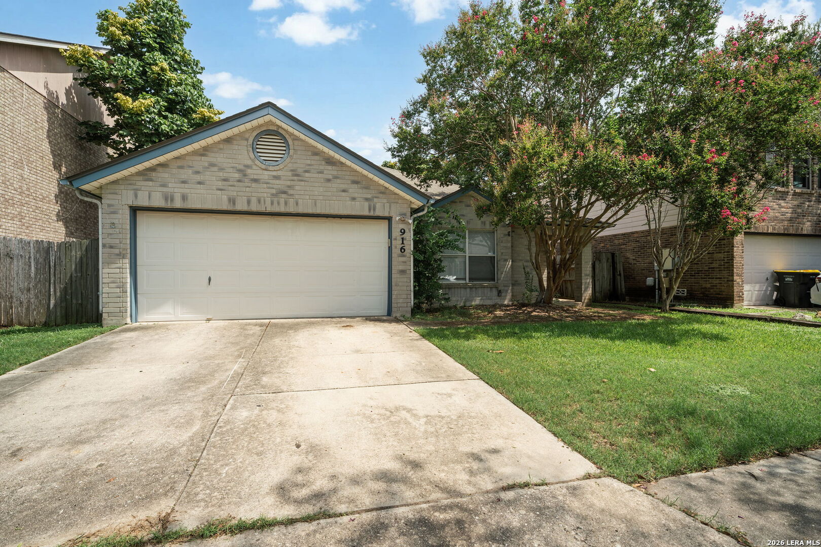 916 Abercorn Schertz TX 78154