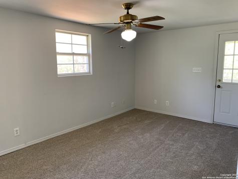 1076 Eastview Canyon Lake TX 78133