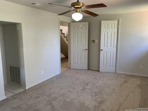 1076 Eastview Canyon Lake TX 78133