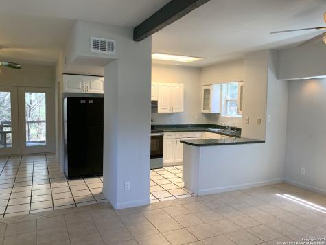 1076 Eastview Canyon Lake TX 78133