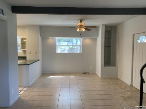 1076 Eastview Canyon Lake TX 78133