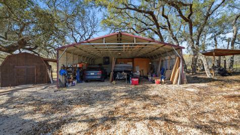 828 Shady Grove Adkins TX 78101
