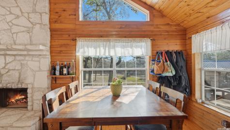 828 Shady Grove Adkins TX 78101