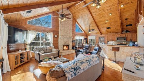 828 Shady Grove Adkins TX 78101