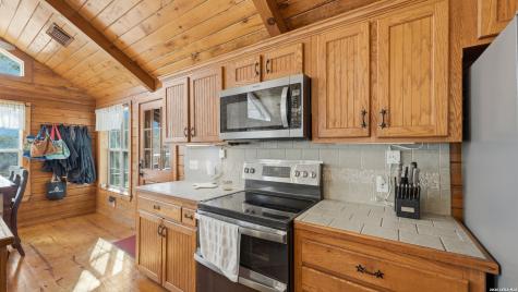 828 Shady Grove Adkins TX 78101
