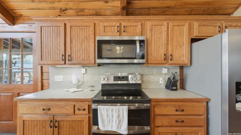 828 Shady Grove Adkins TX 78101