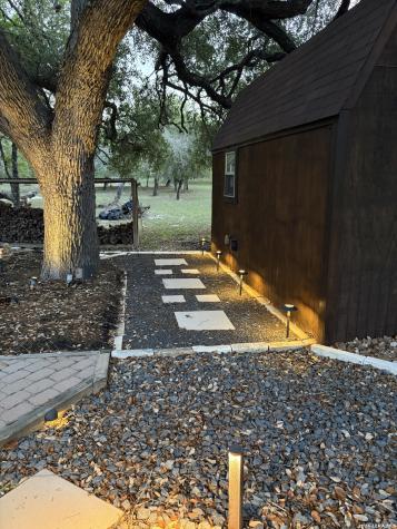828 Shady Grove Adkins TX 78101