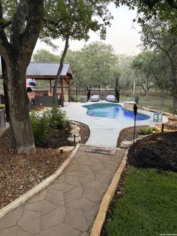 828 Shady Grove Adkins TX 78101