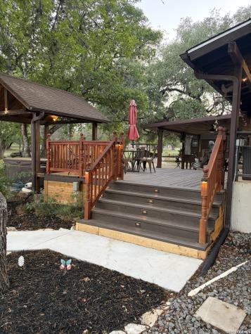 828 Shady Grove Adkins TX 78101