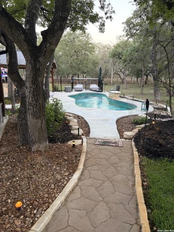 828 Shady Grove Adkins TX 78101