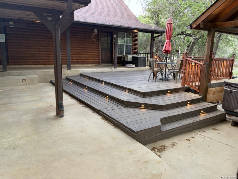 828 Shady Grove Adkins TX 78101