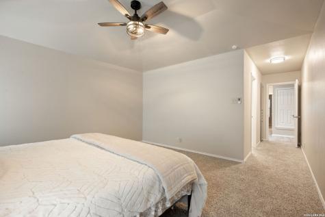 126 Golden Way Universal City TX 78148