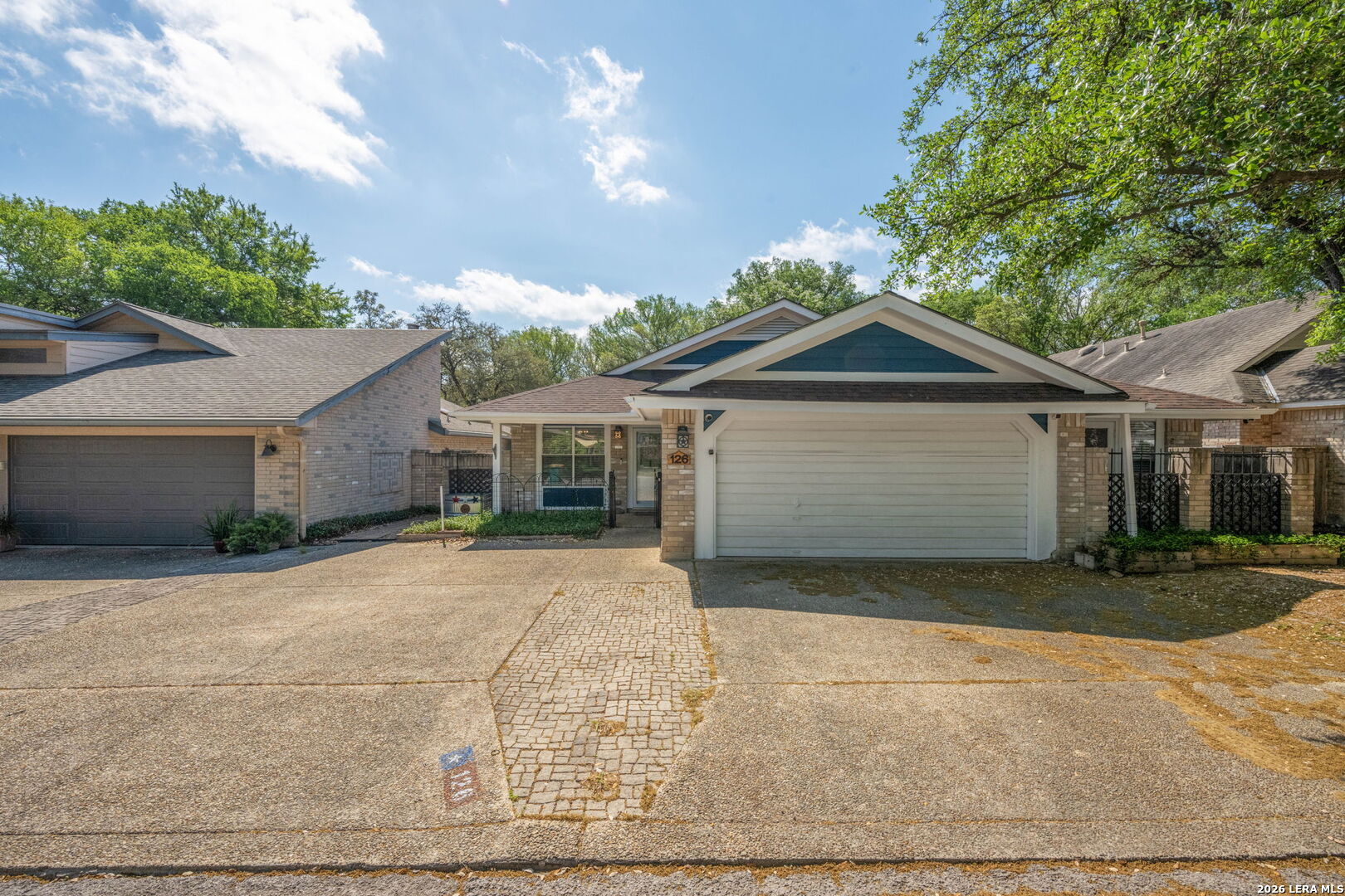126 Golden Way Universal City TX 78148