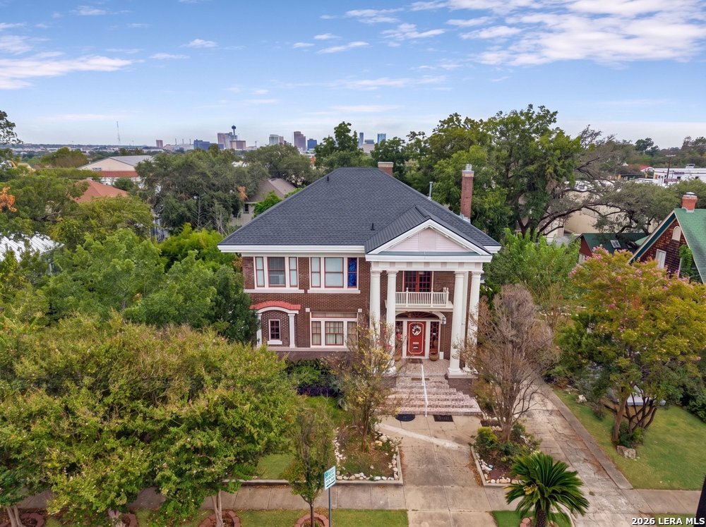 San Antonio TX, 112 E Mistletoe Avenue