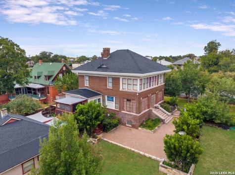 112 E Mistletoe Avenue San Antonio TX 78212