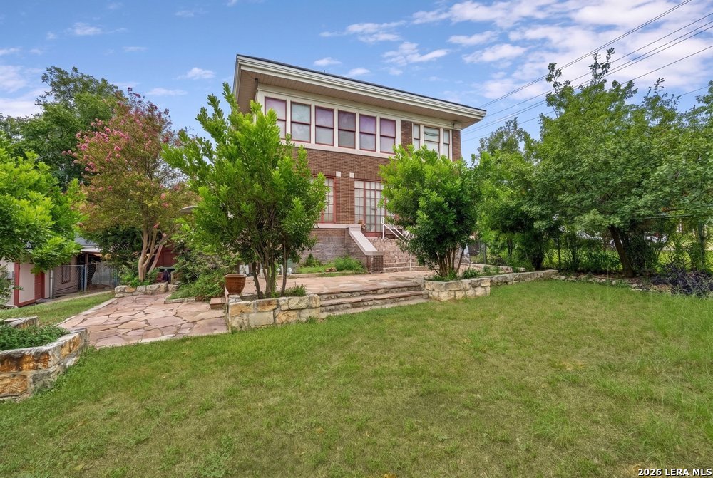 112 E Mistletoe Avenue San Antonio TX 78212
