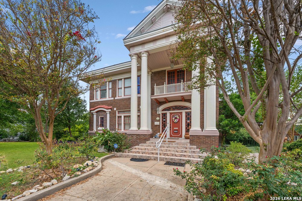 112 E Mistletoe Avenue San Antonio TX 78212