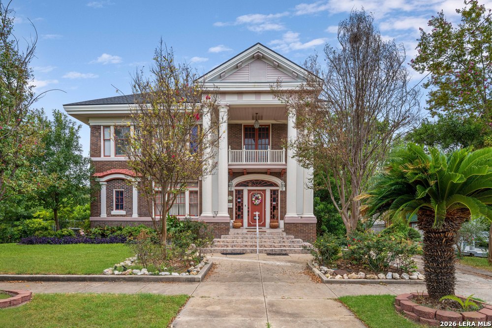 112 E Mistletoe Avenue San Antonio TX 78212