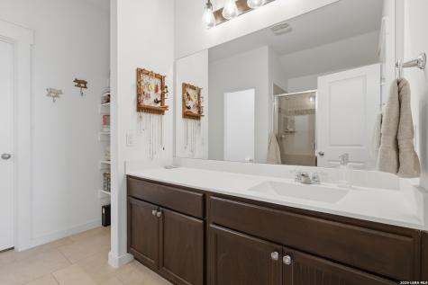 10526 Francisco Way Converse TX 78109