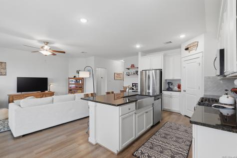 10526 Francisco Way Converse TX 78109