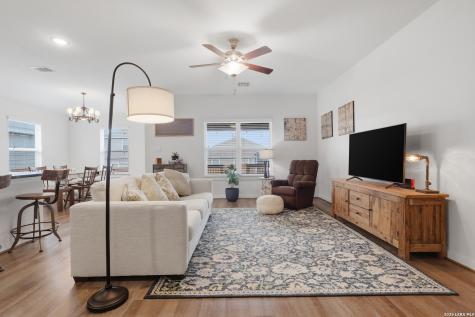10526 Francisco Way Converse TX 78109