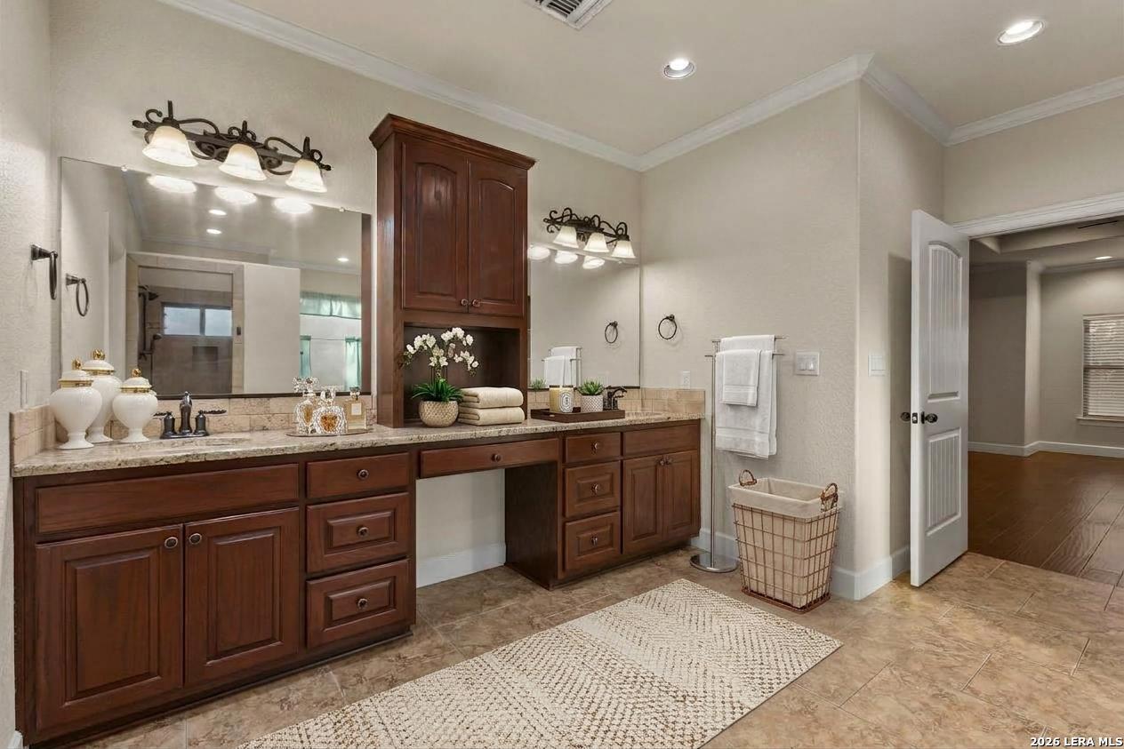 116 Hidden Forest Drive La Vernia TX 78121