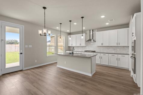 127 Highland Park Castroville TX 78009