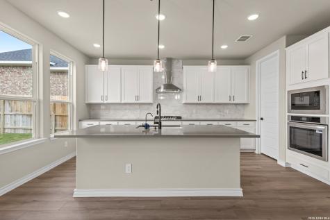 127 Highland Park Castroville TX 78009