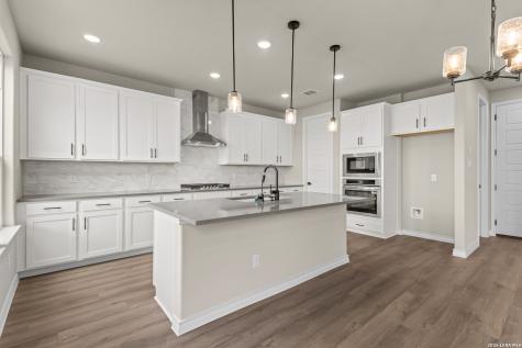 127 Highland Park Castroville TX 78009