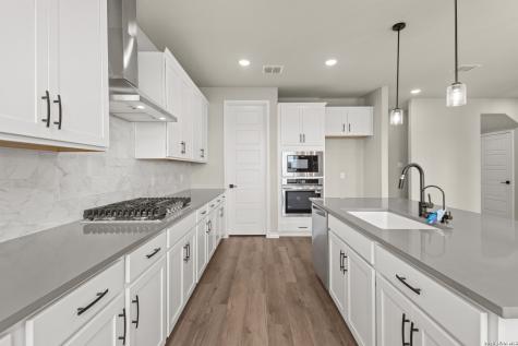 127 Highland Park Castroville TX 78009