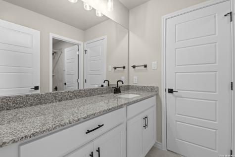 127 Highland Park Castroville TX 78009