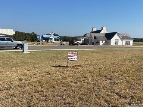 401 Interlaken Fredericksburg TX 78624
