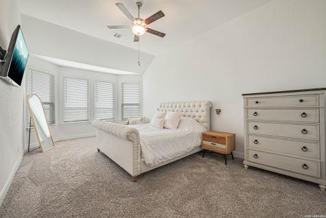 109 Willow Oak Trail Floresville TX 78114