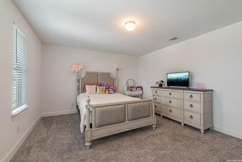 109 Willow Oak Trail Floresville TX 78114