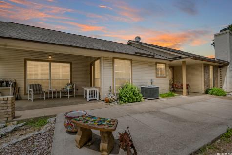 419 Fitch Kerrville TX 78028
