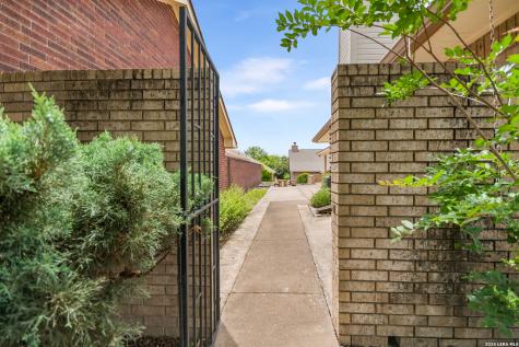 419 Fitch Kerrville TX 78028